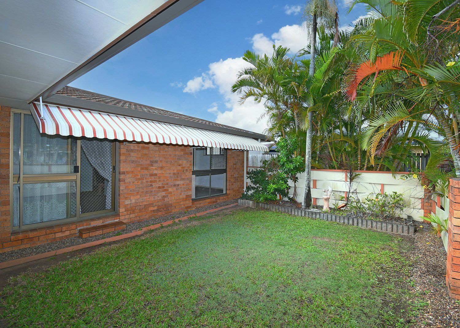 16 Cooloola Crescent, Urangan QLD 4655, Image 2