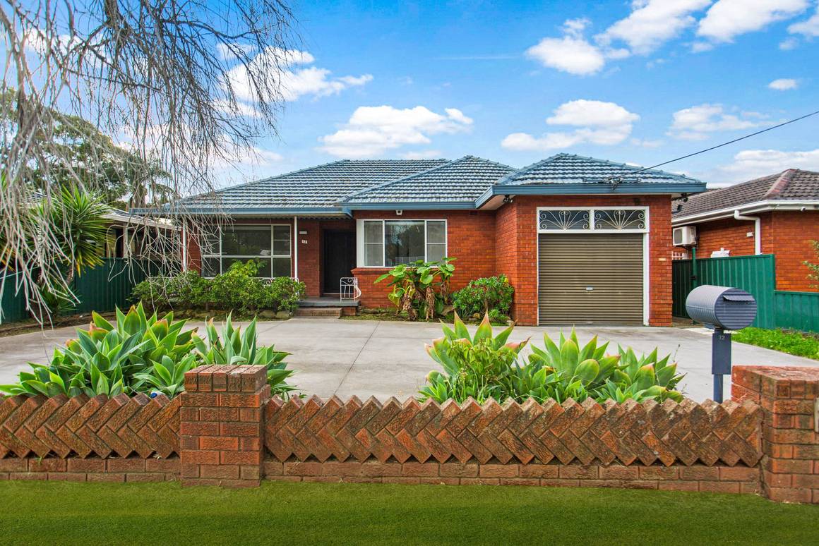 Picture of 12 Rosemont Ave, SMITHFIELD NSW 2164