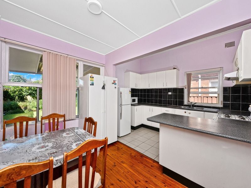 82 Paxton Avenue, Belmore NSW 2192, Image 2