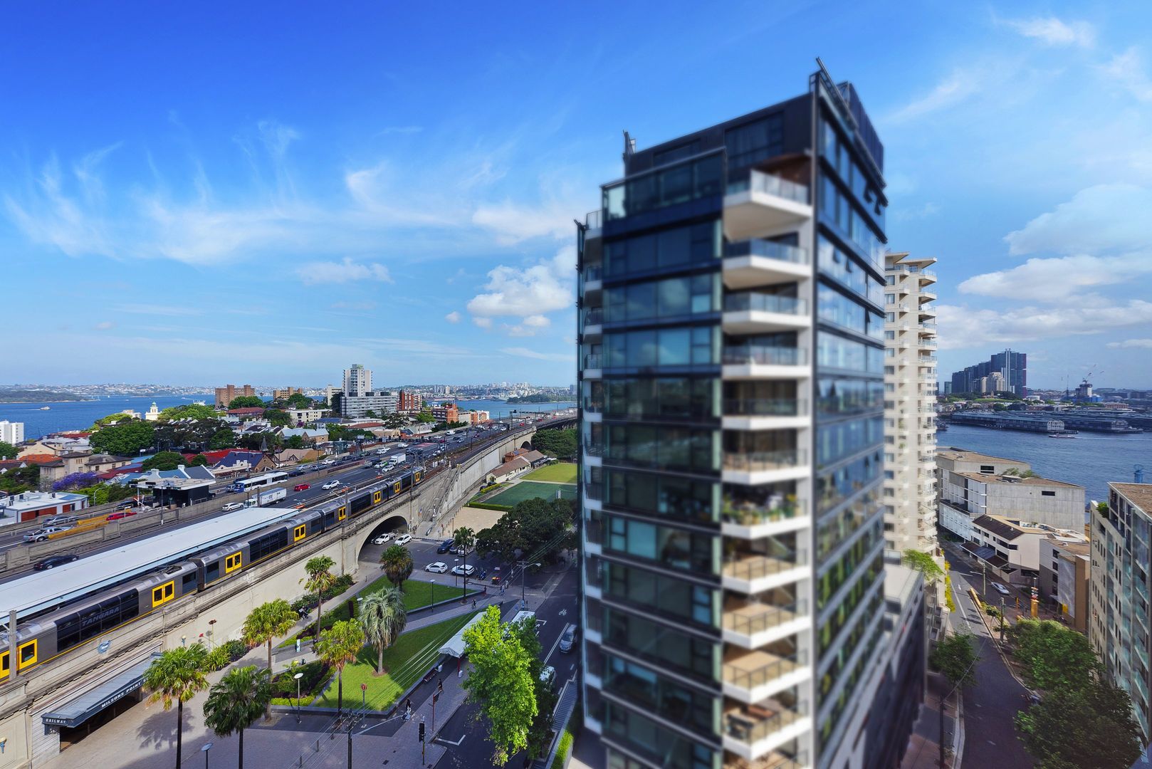 Unit 2204/30 Glen St, Milsons Point NSW 2061, Image 2