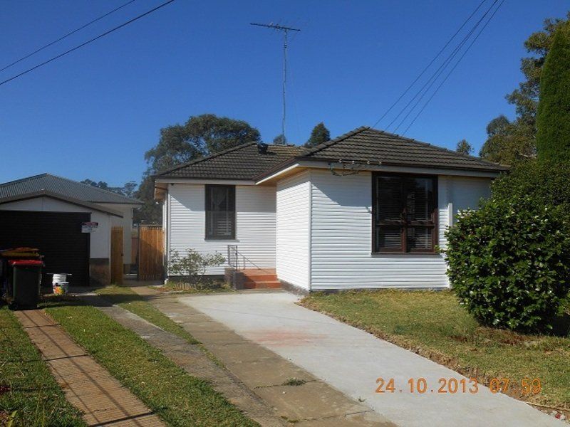 2 bedrooms House in 3 Viola Place LALOR PARK NSW, 2147