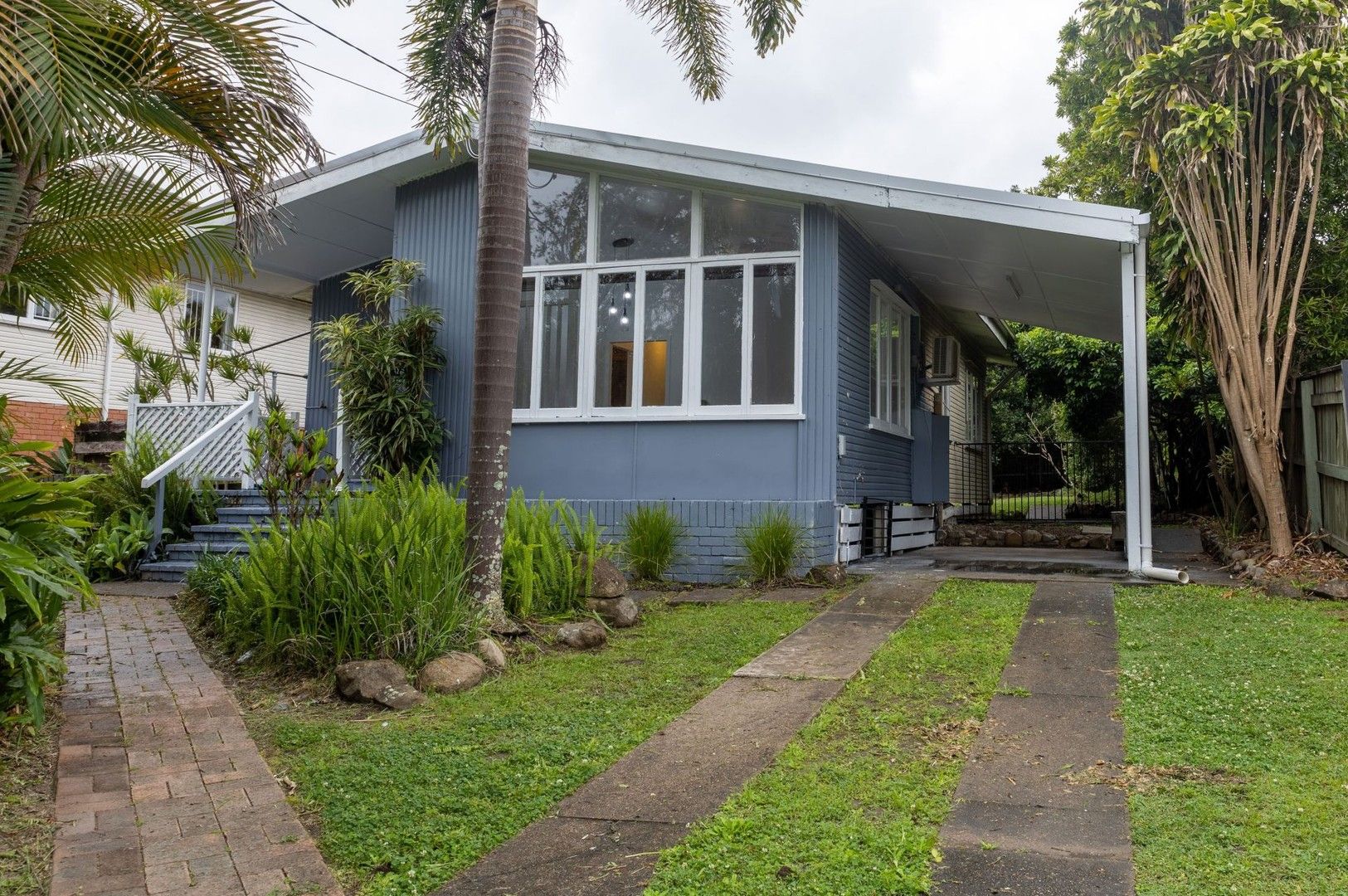 3 bedrooms House in 11 Lomatta Street THE GAP QLD, 4061