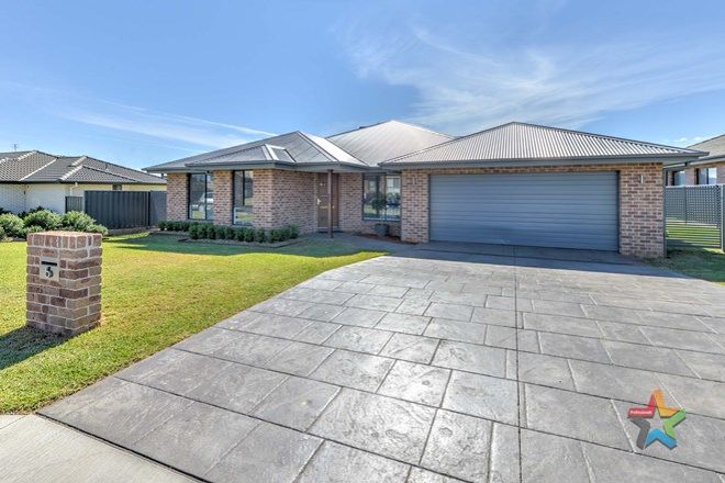 Picture of 6 Burgundy Way, TAMWORTH NSW 2340