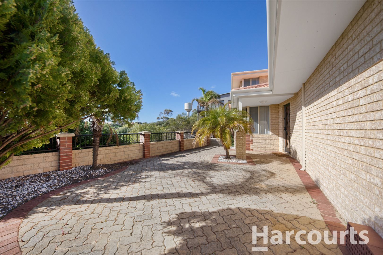 3B Allan Place, Halls Head WA 6210, Image 2