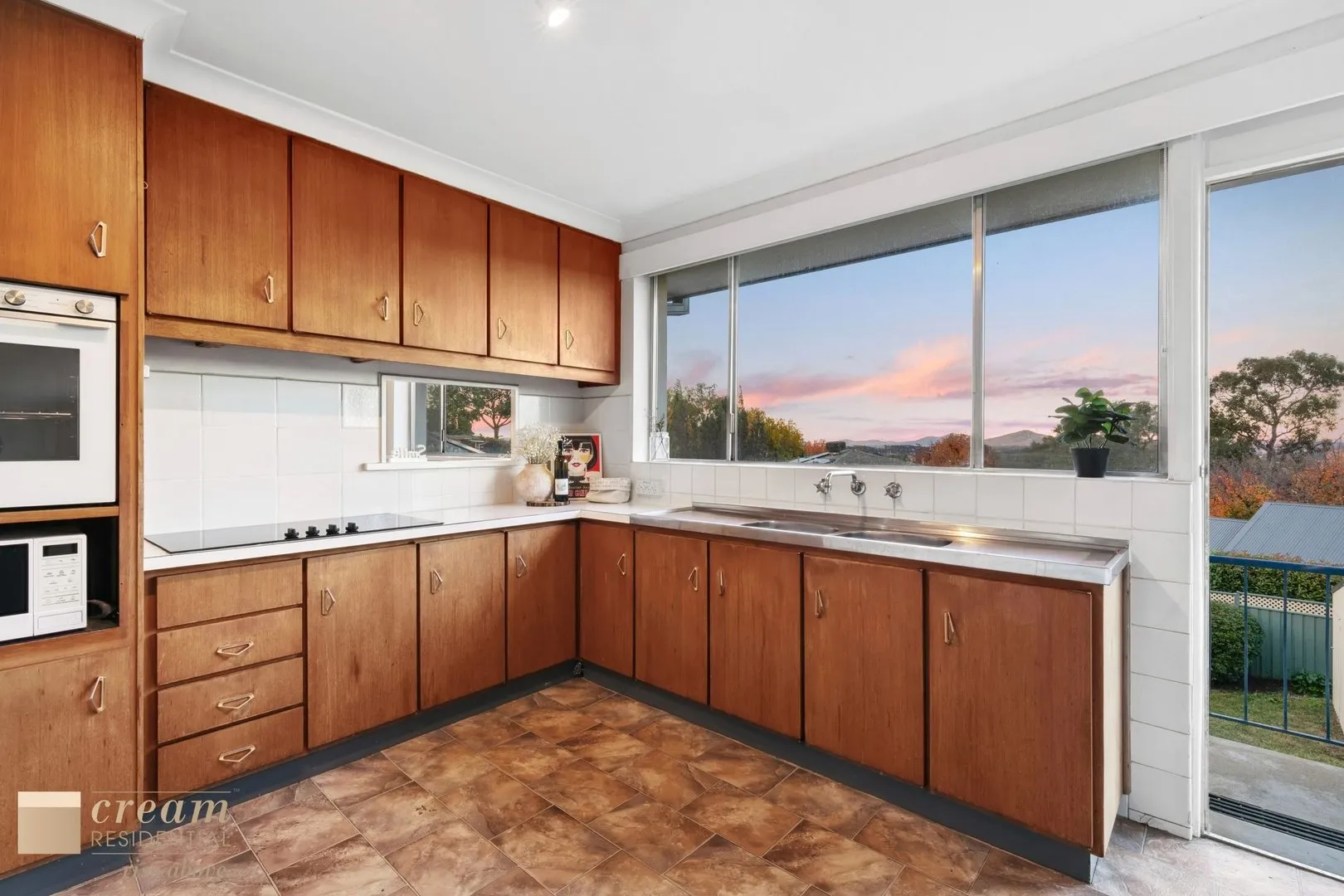 House in Curtin - View 5
