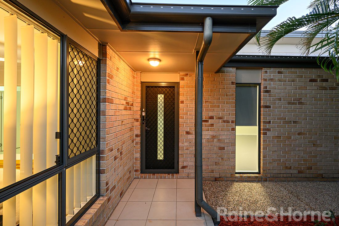 36 Grace Street, Scarborough QLD 4020, Image 2