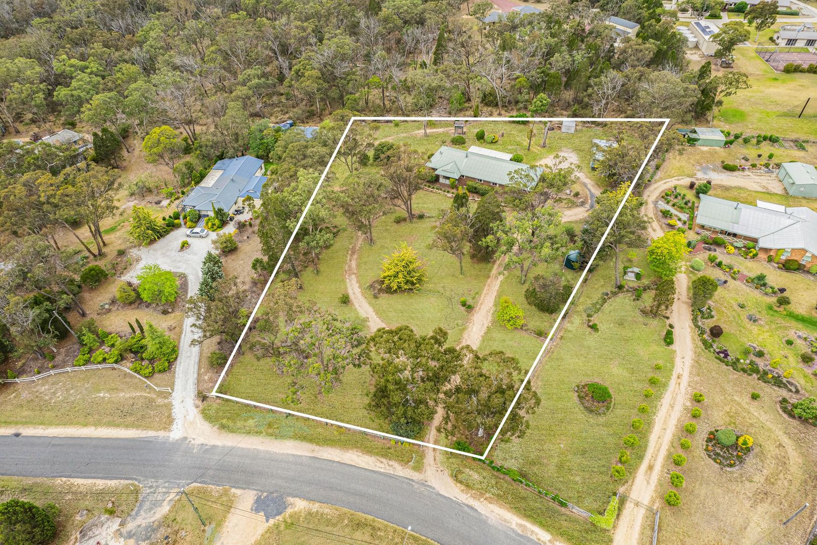 9 Pioneers Parade, Stanthorpe QLD 4380, Image 1