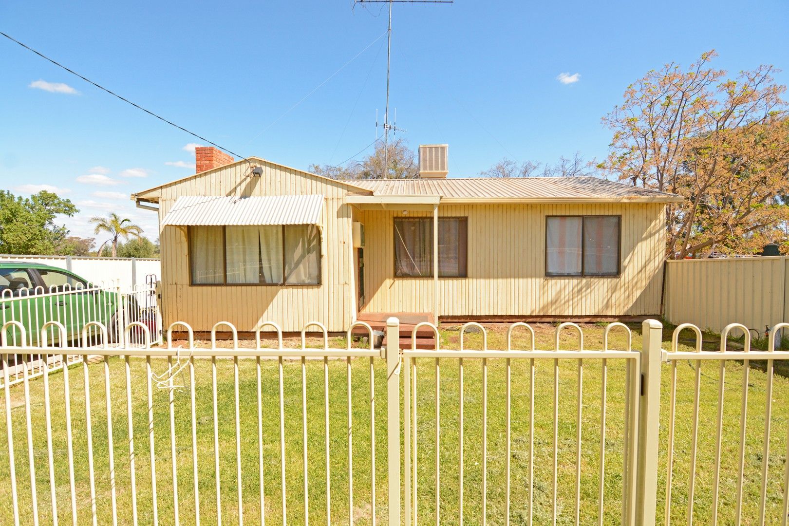 25 Calder Highway, Ouyen VIC 3490, Image 0