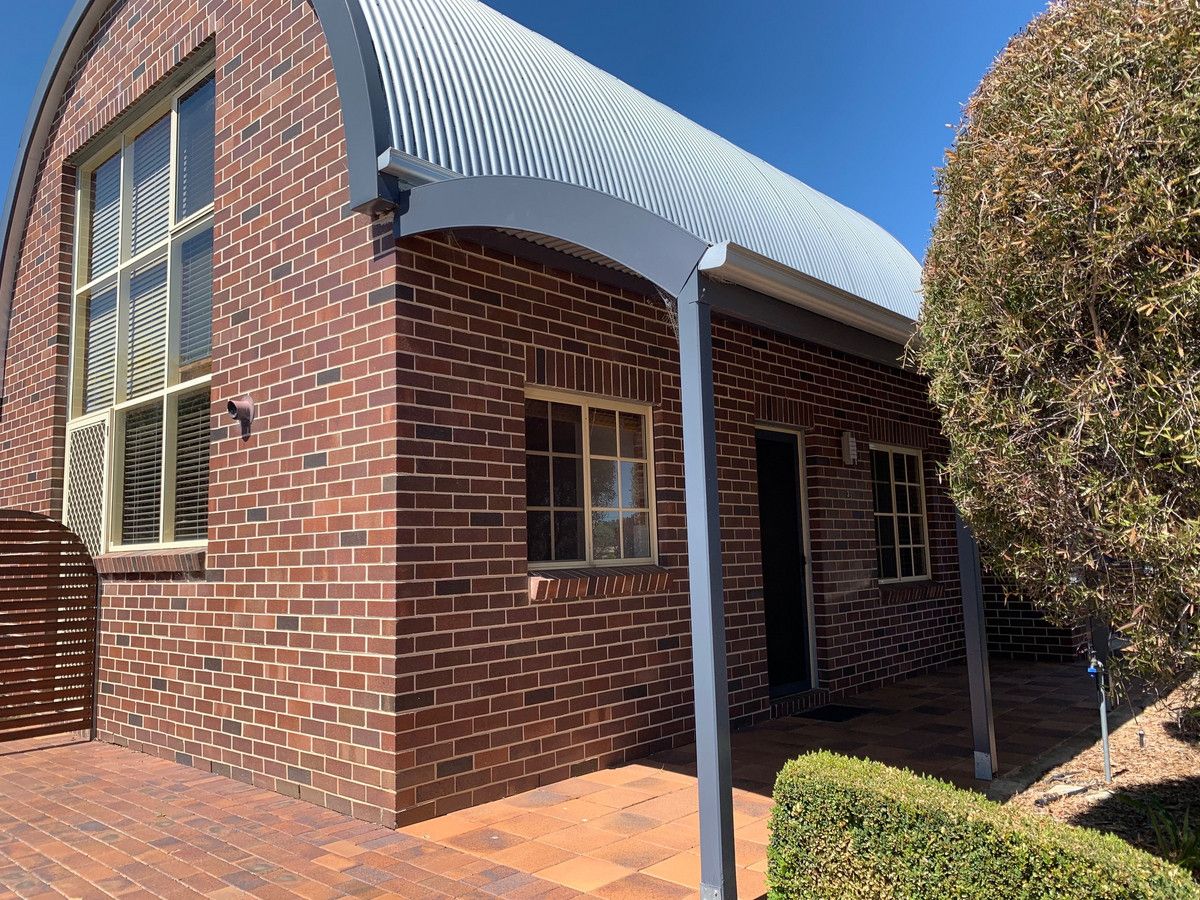 3 6 Eliza Lane Armidale Nsw 2350 Apartment For Rent 365 00 Domain