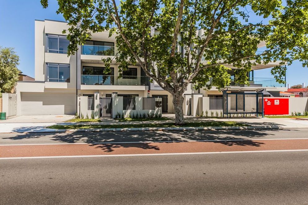 2 bedrooms Apartment / Unit / Flat in 6/73 Kintail Road APPLECROSS WA, 6153