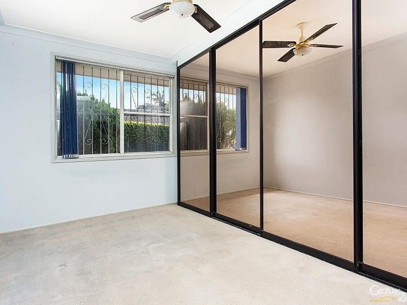 1/136 Russell Avenue, Dolls Point NSW 2219, Image 2