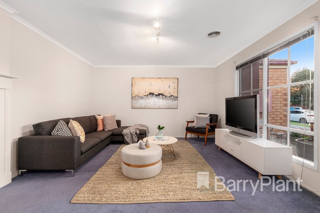 45 Brabham Drive, Mill Park VIC 3082, Image 2