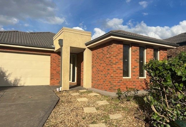 9 Insley Way, Caroline Springs VIC 3023, Image 0