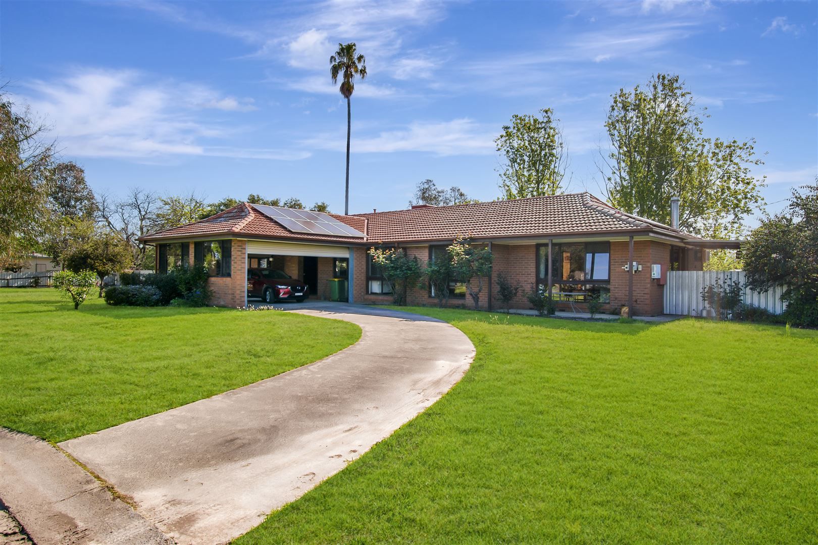 11 King Street, Holbrook NSW 2644 Domain