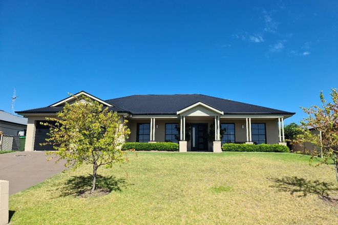 Picture of 5 Vincent Crescent, KELSO NSW 2795