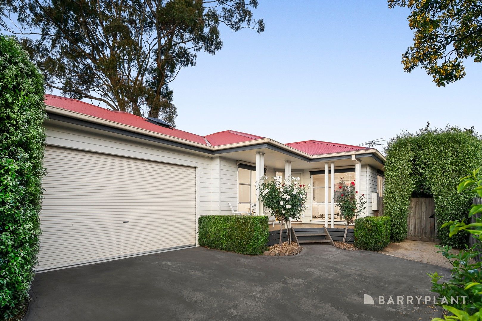 3 bedrooms Apartment / Unit / Flat in 2/14 Donald Street CROYDON VIC, 3136