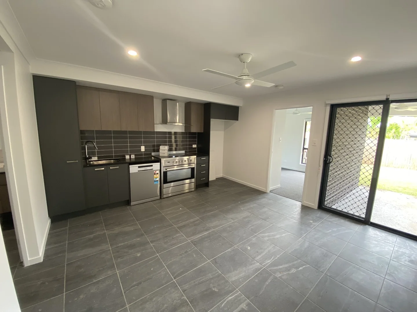 Additional image 2 of 2/6 Zennor Road, Boronia Heights QLD 4124