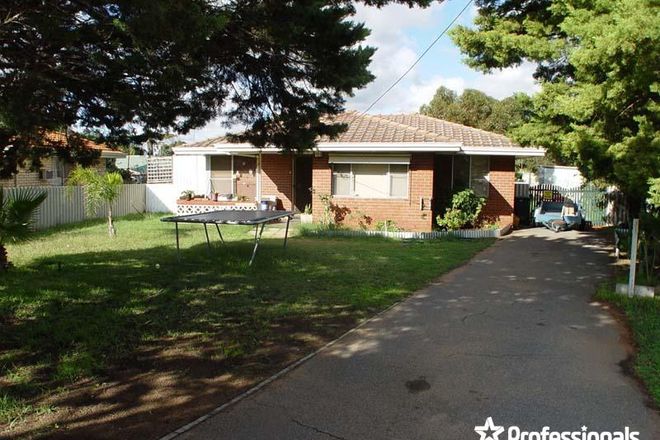 Picture of 5 Watson Court, UTAKARRA WA 6530