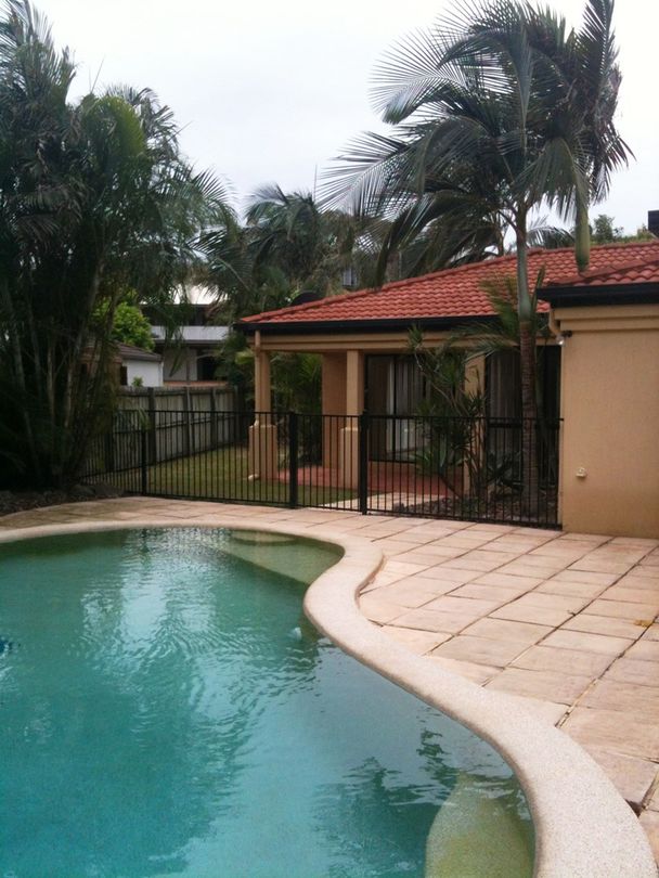 4 bedrooms House in 9 Driftwood Drive CASTAWAYS BEACH QLD, 4567