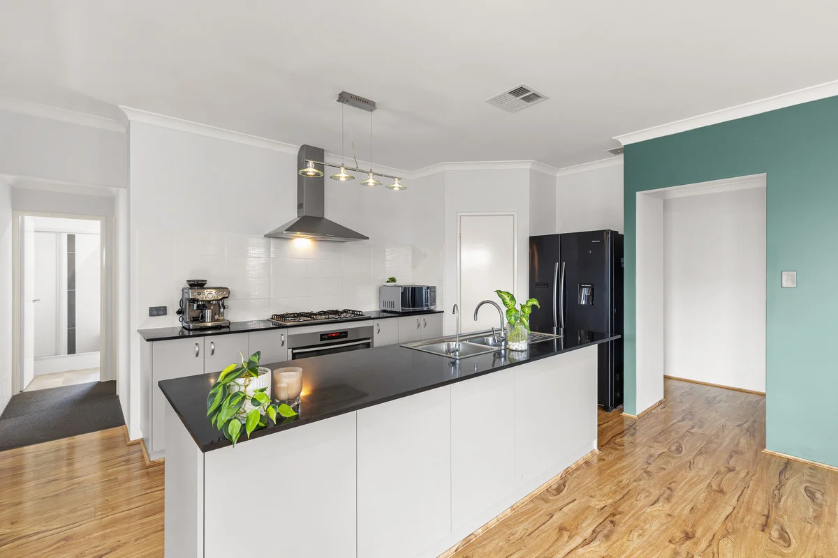 Additional image 3 of 14 Sandridge Street, Banksia Grove WA 6031