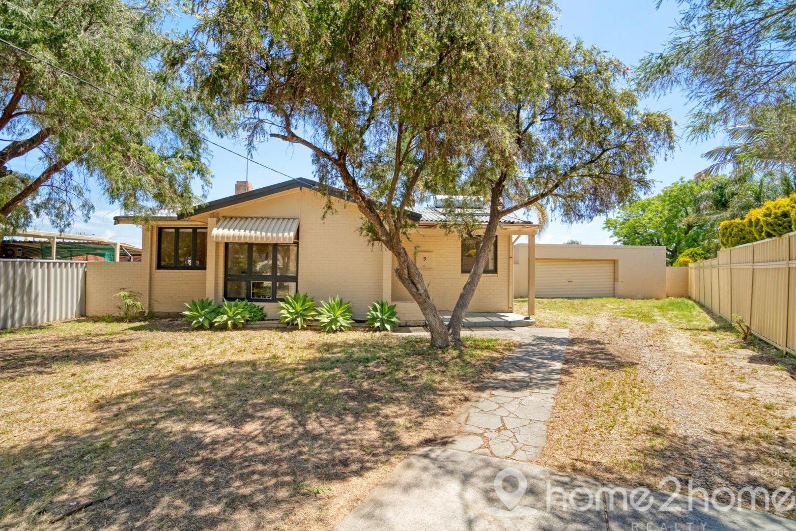3 bedrooms House in 9 Tuckfield Way NOLLAMARA WA, 6061