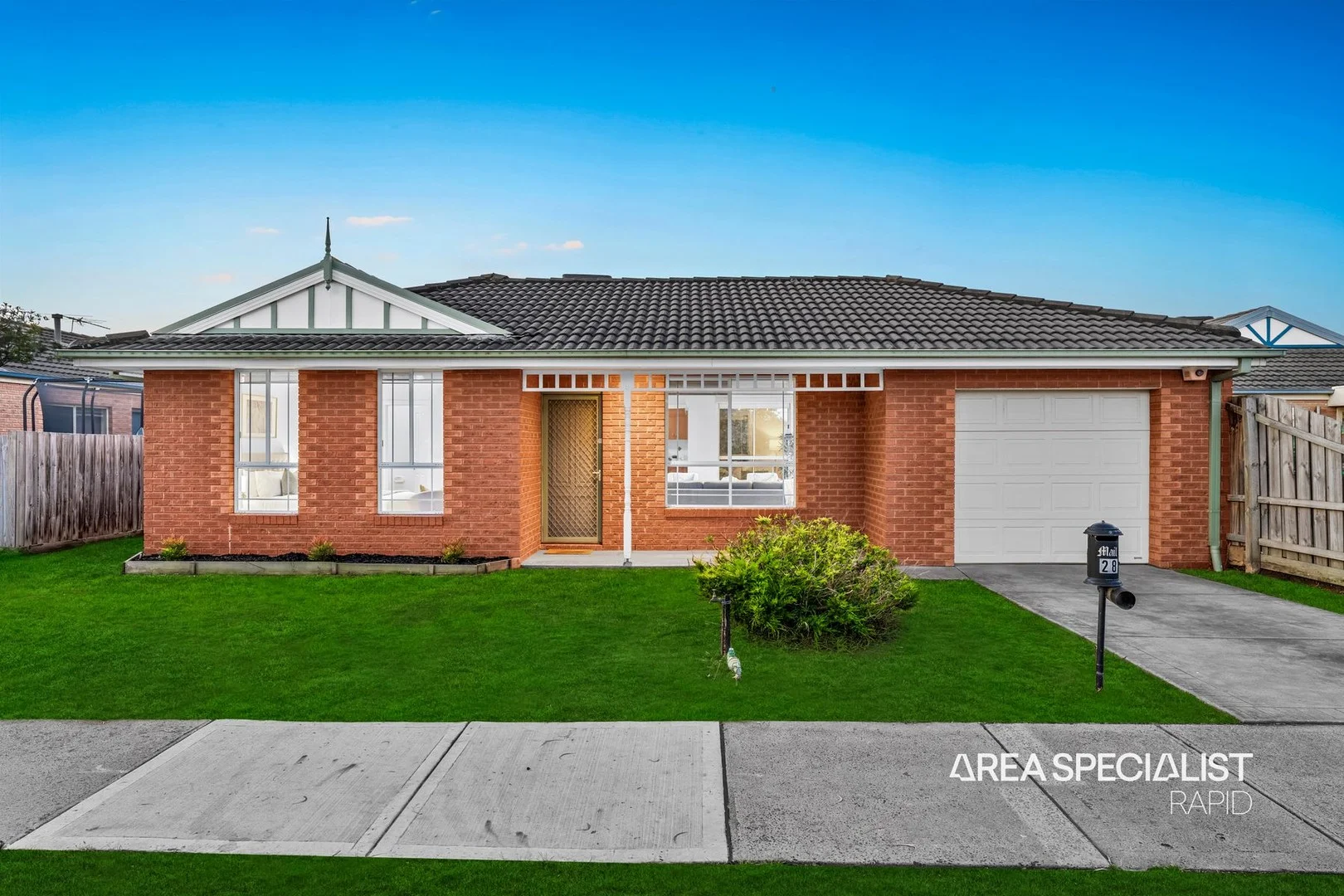 28 Strabane Way, Hampton Park VIC 3976