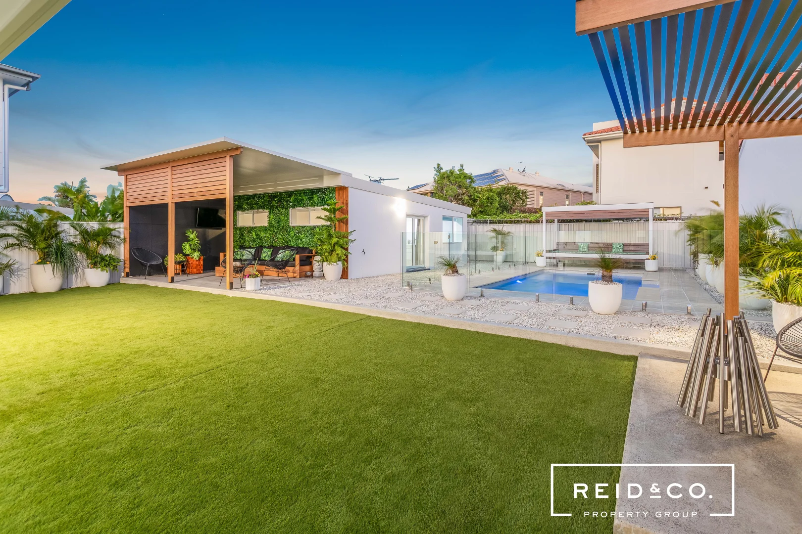 Additional image 29 of 50 Oyster Point Esplanade, Scarborough QLD 4020