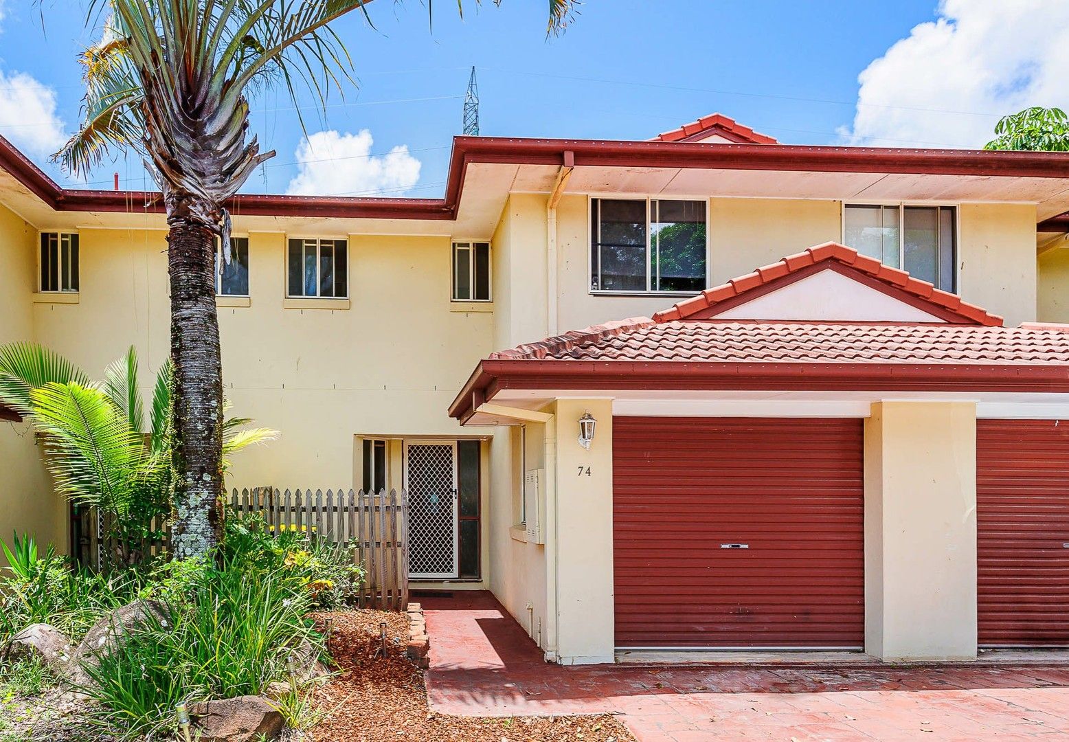 3 bedrooms Townhouse in 74/102-104 Alexander Drive HIGHLAND PARK QLD, 4211