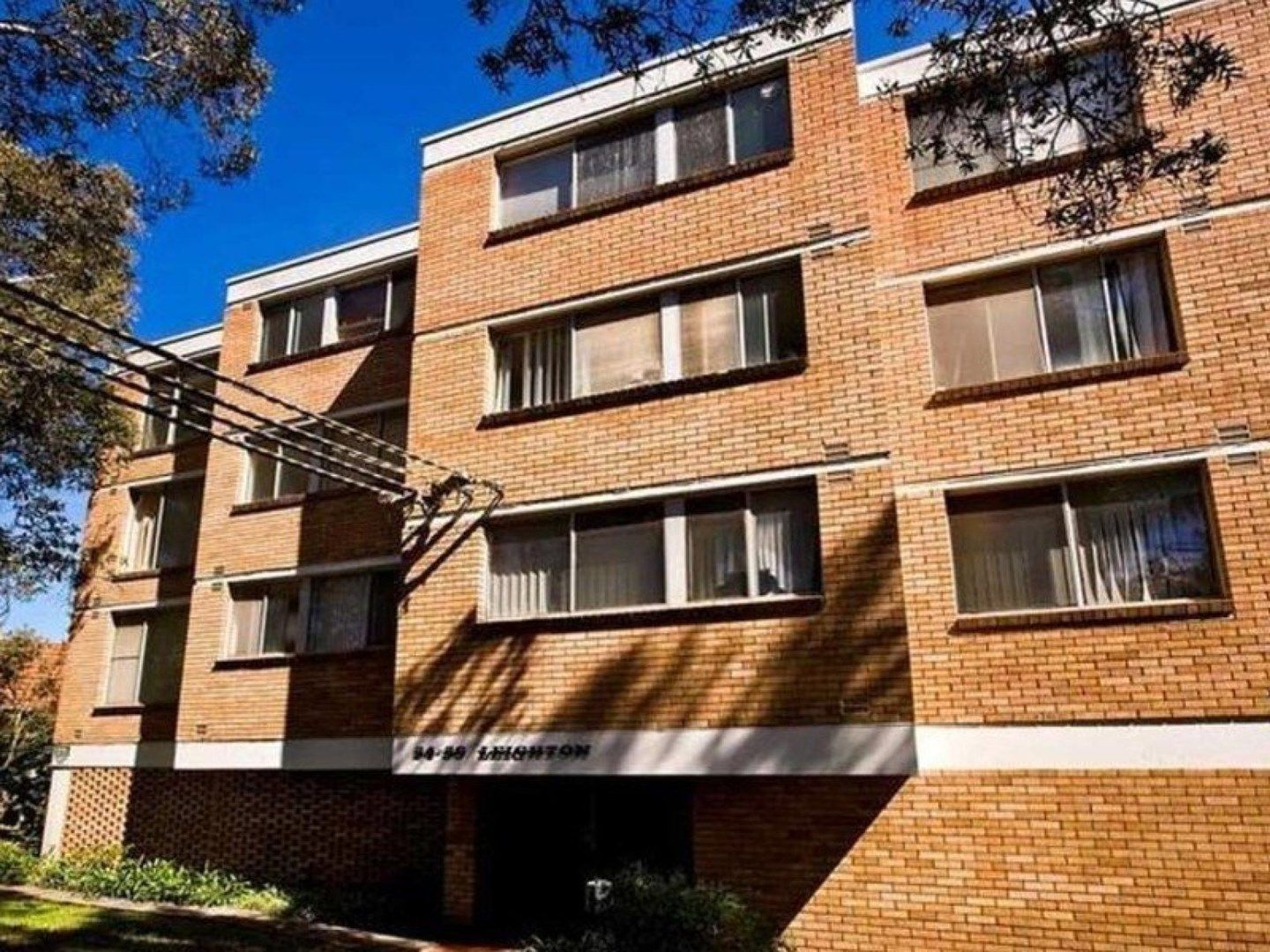 1 bedrooms Apartment / Unit / Flat in 2/34 Sinclair Street WOLLSTONECRAFT NSW, 2065