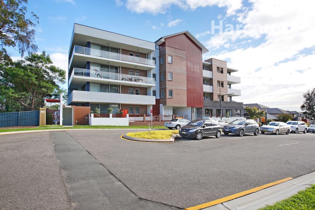 3/54 Santana Road, Campbelltown NSW 2560, Image 0