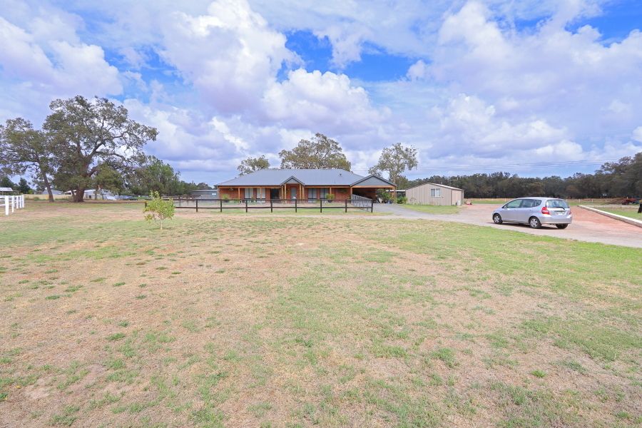 126 Cavanagh Cl, Cardup WA 6122, Image 1