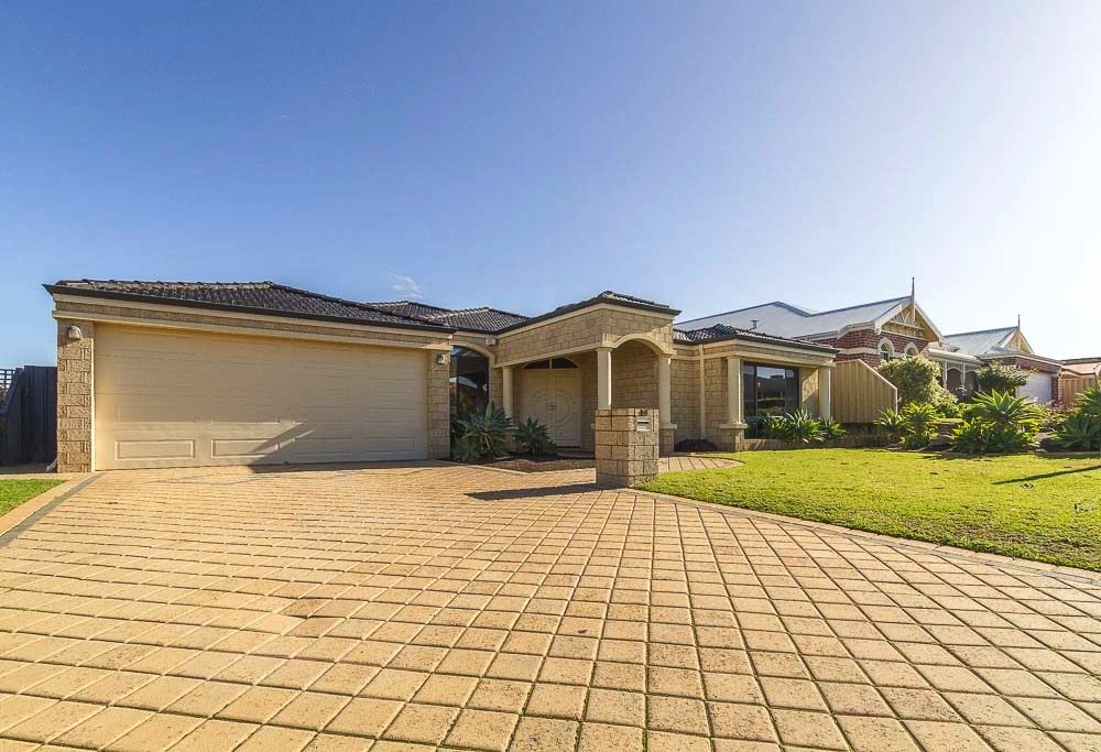 19 Savannah Way, Iluka WA 6028, Image 1