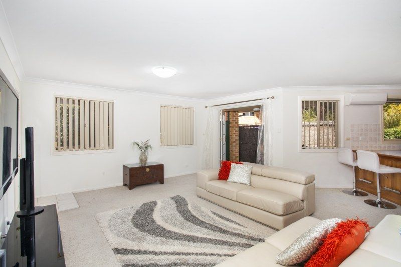 3/2-4 Honeysuckle Street, Jannali NSW 2226, Image 2