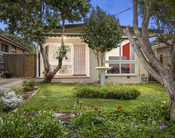 194 Ninth Avenue South, Rosebud VIC 3939