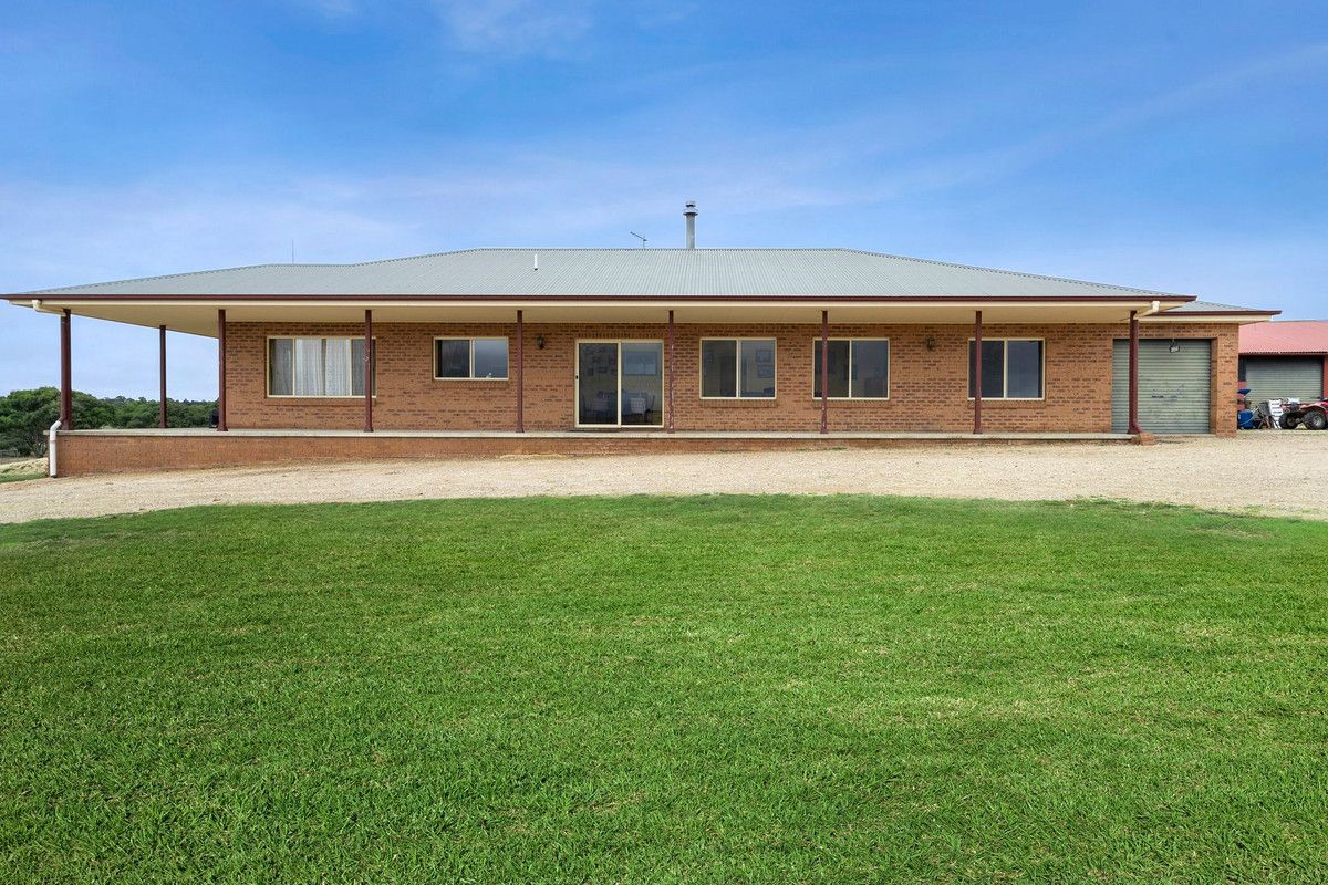 4 bedrooms House in 182 Elm Grove Road Tirrannaville Through GOULBURN NSW, 2580