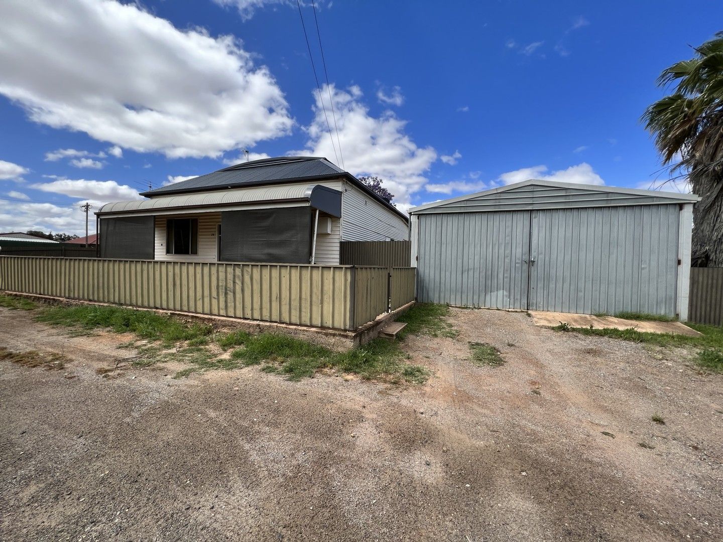 3 bedrooms House in 24 Central Street BROKEN HILL NSW, 2880