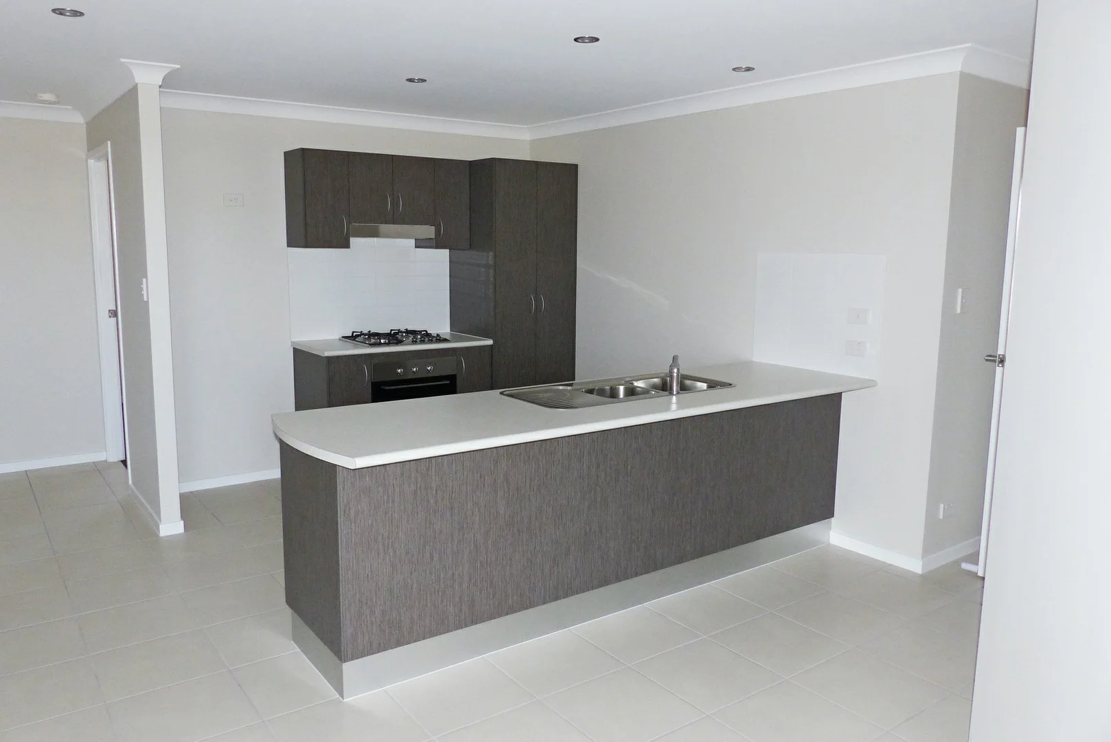 Additional image 2 of 98A Currey Street, Roma QLD 4455