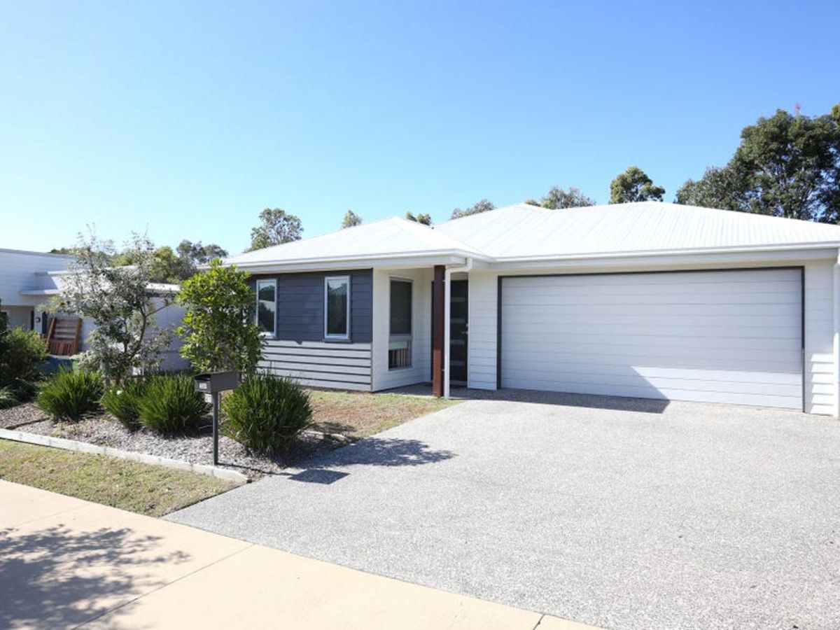 4 bedrooms House in 27 Silver Wattle Grove PEREGIAN SPRINGS QLD, 4573