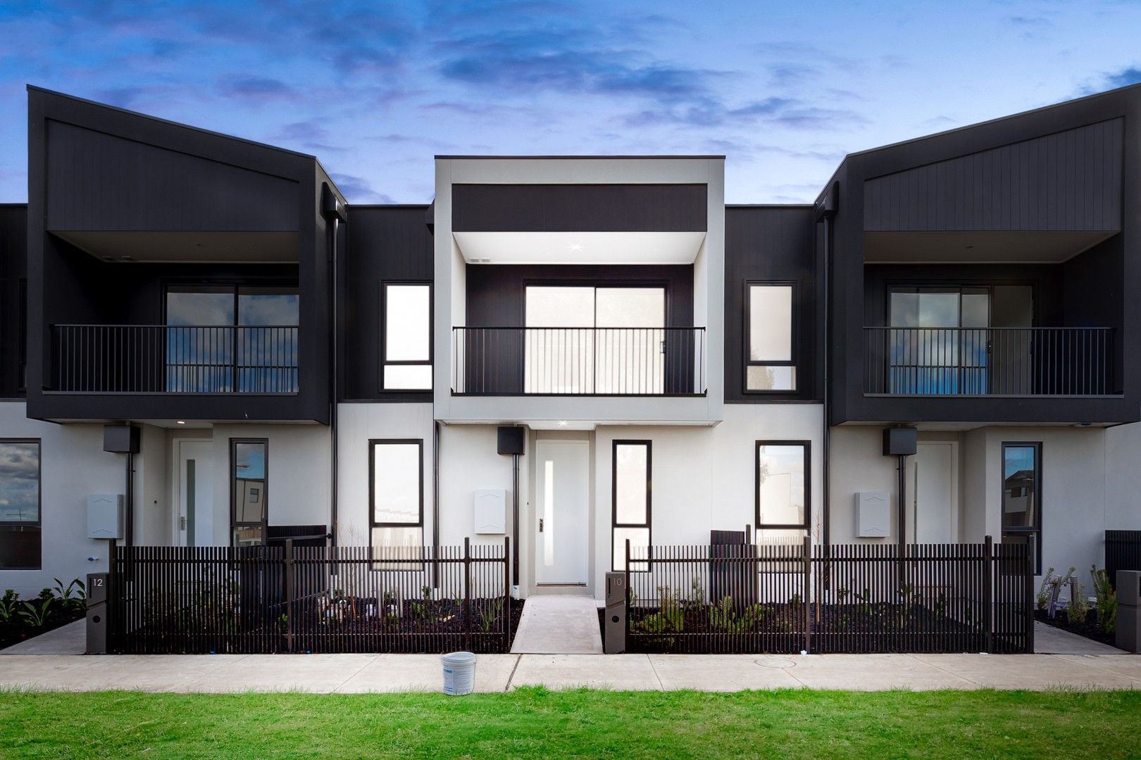 4 bedrooms Townhouse in 10 Kronos Walk WOLLERT VIC, 3750