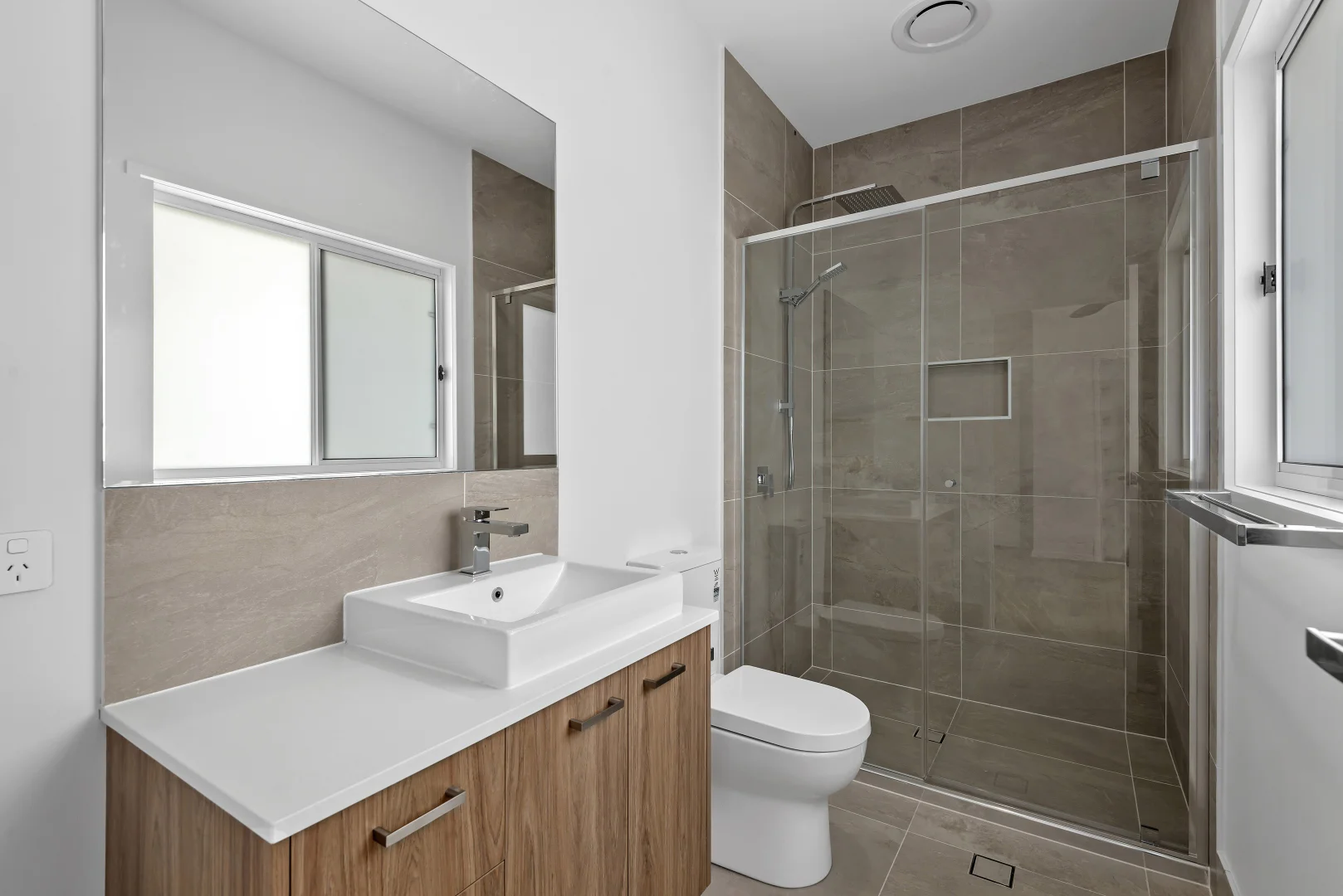 Additional image 8 of Toowong QLD 4066