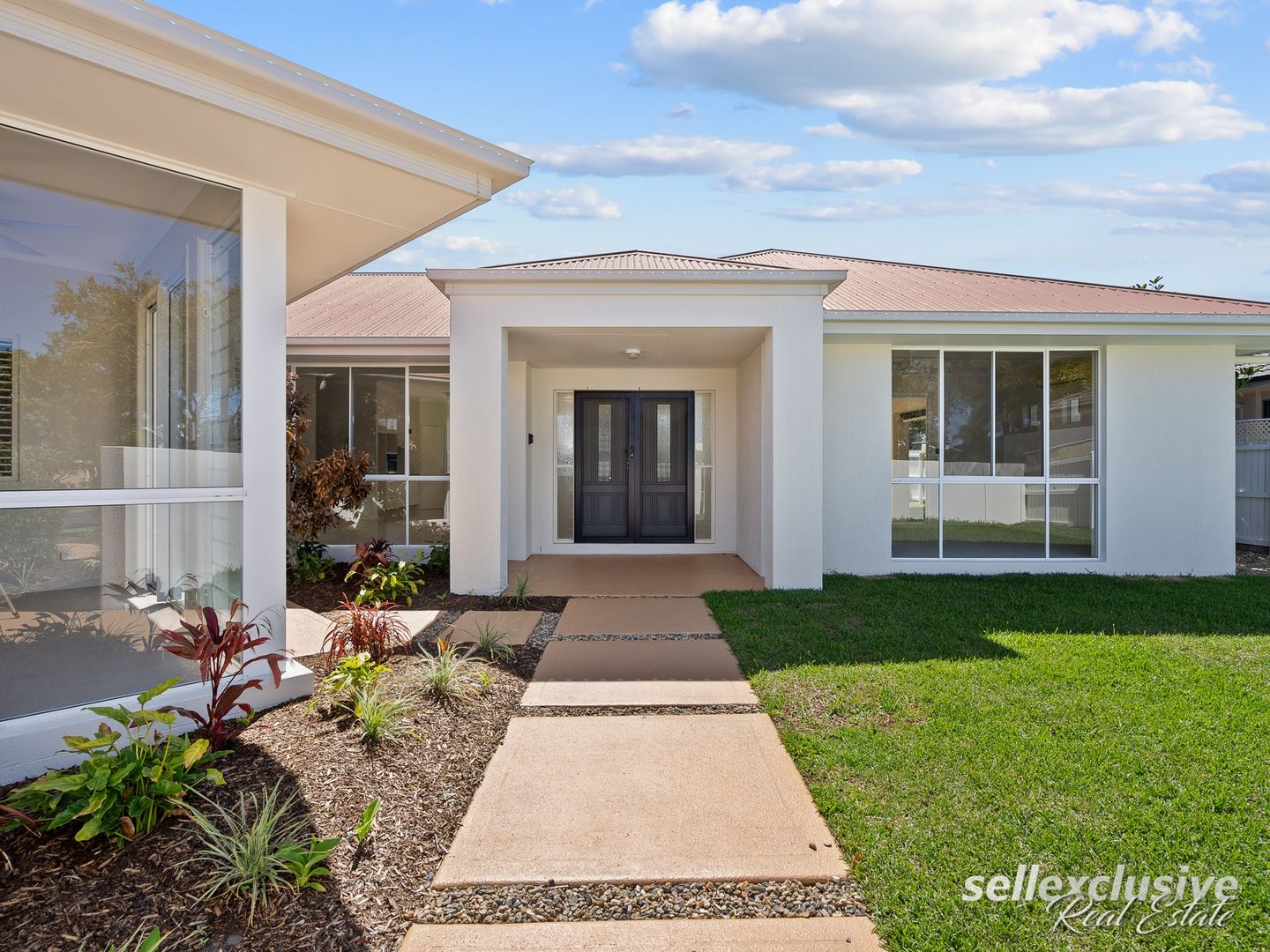 5 Teal Boulevard, Banksia Beach QLD 4507, Image 2