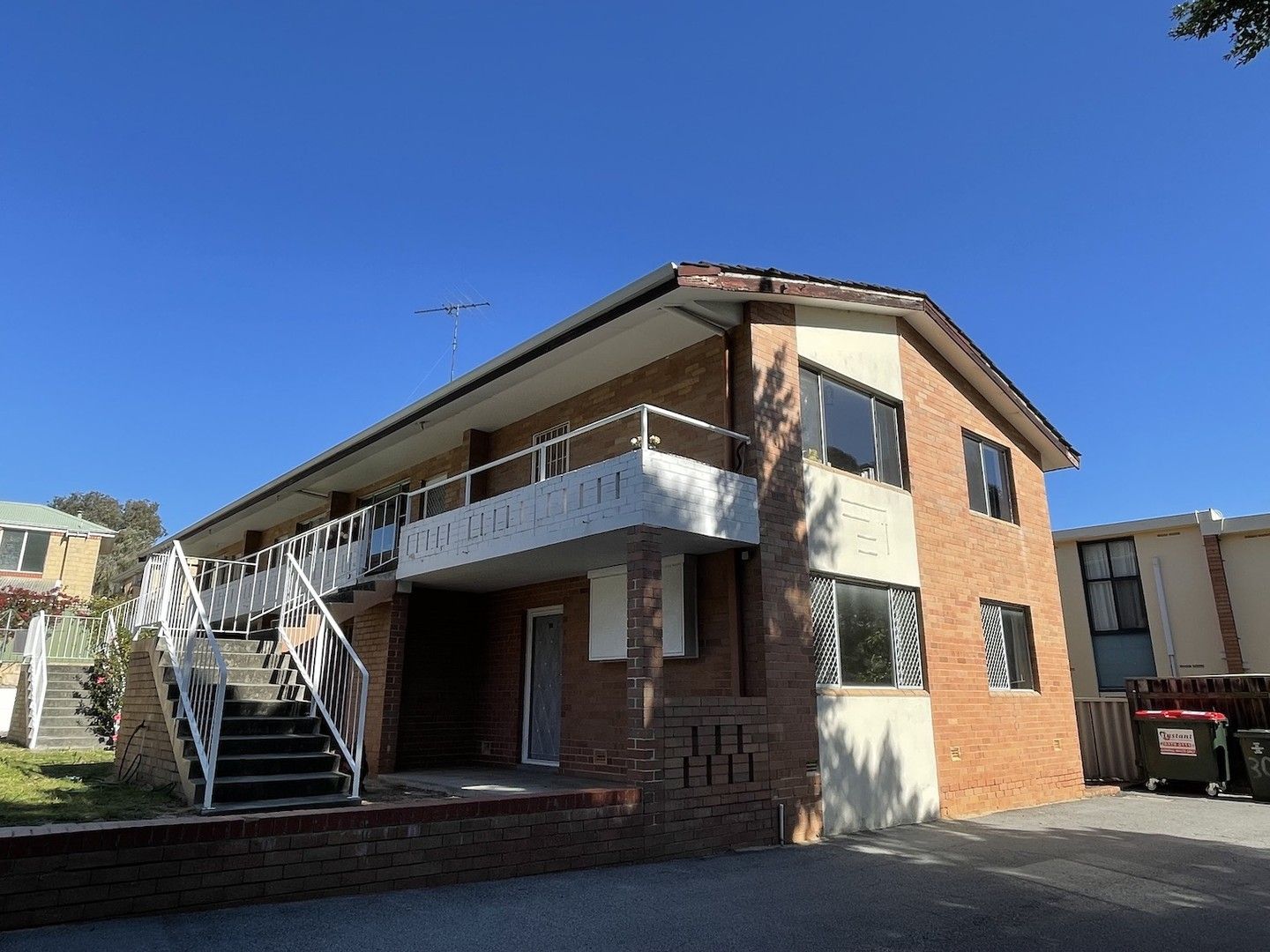 1 bedrooms Apartment / Unit / Flat in 12/30 Cunningham Terrace DAGLISH WA, 6008