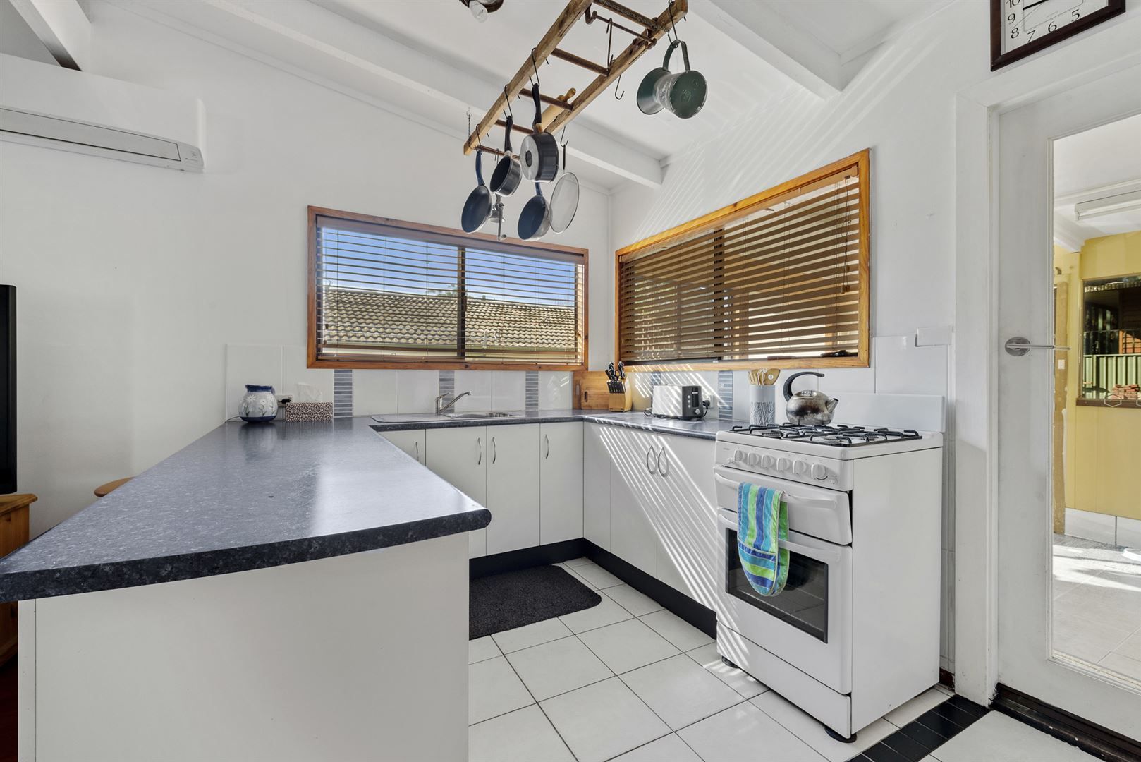 36 Alma Avenue, Fishermans Paradise NSW 2539, Image 1