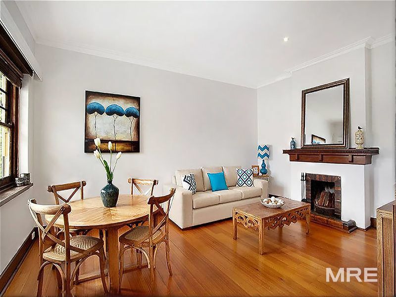 2 bedrooms Apartment / Unit / Flat in 6/378 Orrong Road CAULFIELD NORTH VIC, 3161