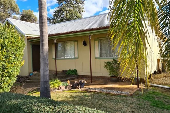 Picture of 15 Keewong Street, EUABALONG NSW 2877