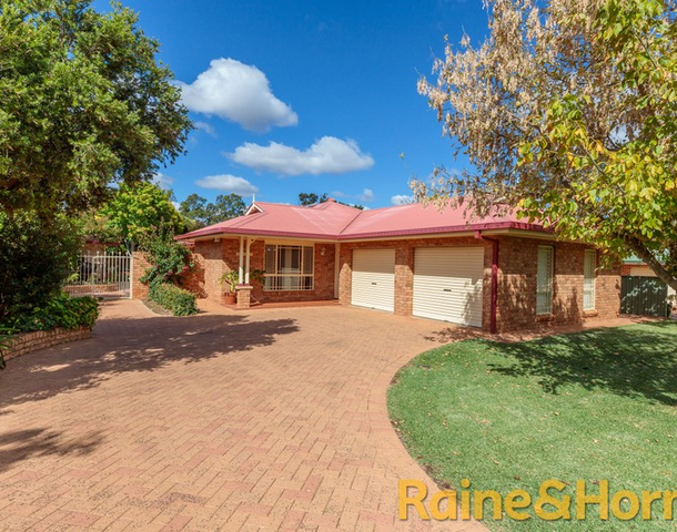 9 St Albans Way, Dubbo NSW 2830