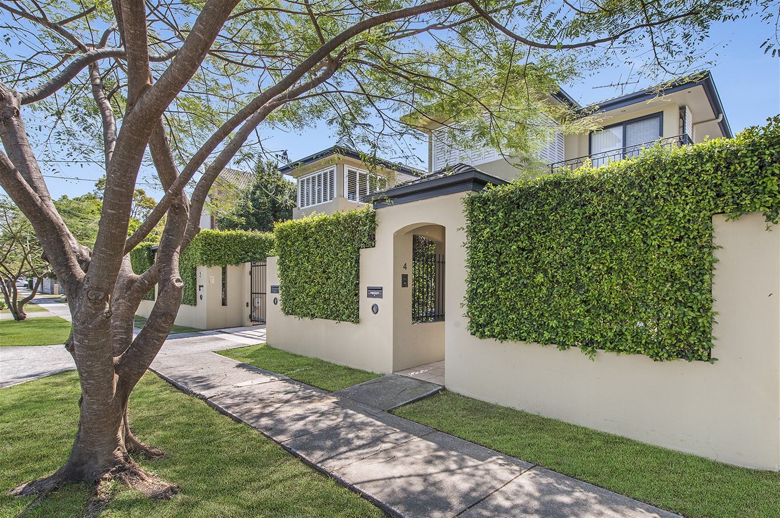 3 bedrooms Townhouse in 4/32 Kent Street HAMILTON QLD, 4007