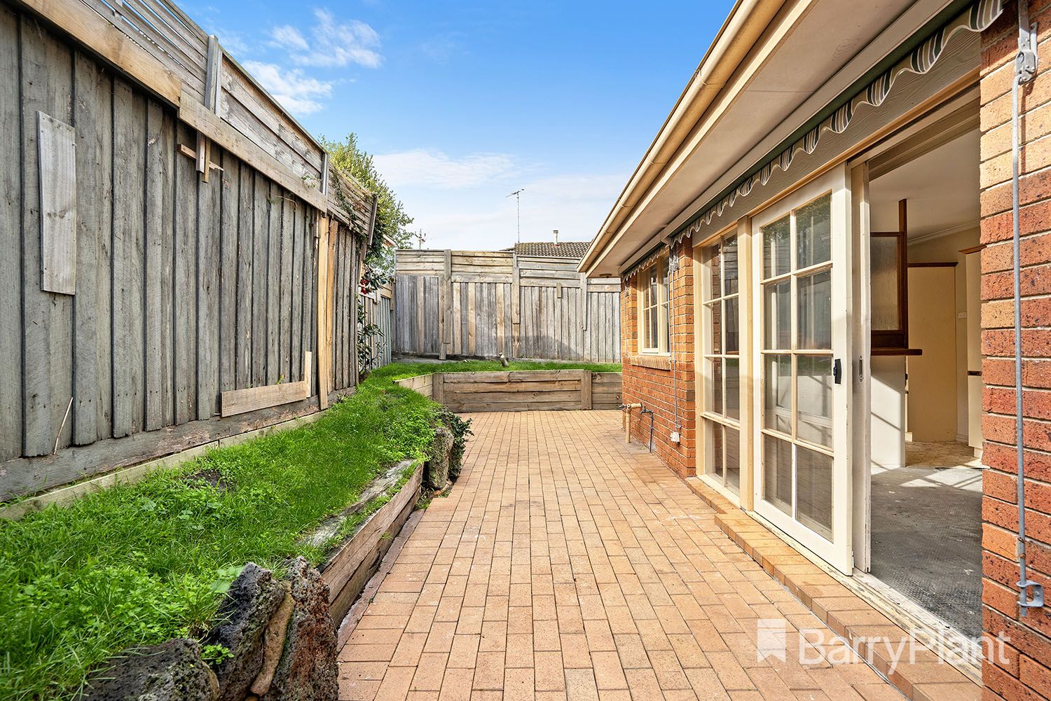 7 Tandara Court, Black Rock VIC 3193, Image 2