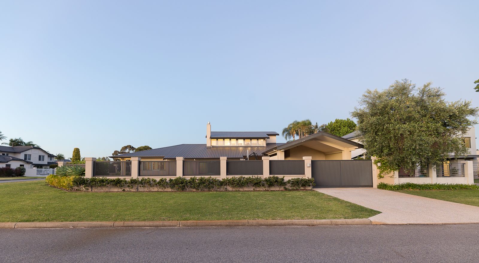 4 bedrooms House in 41 Warragoon Crescent ATTADALE WA, 6156