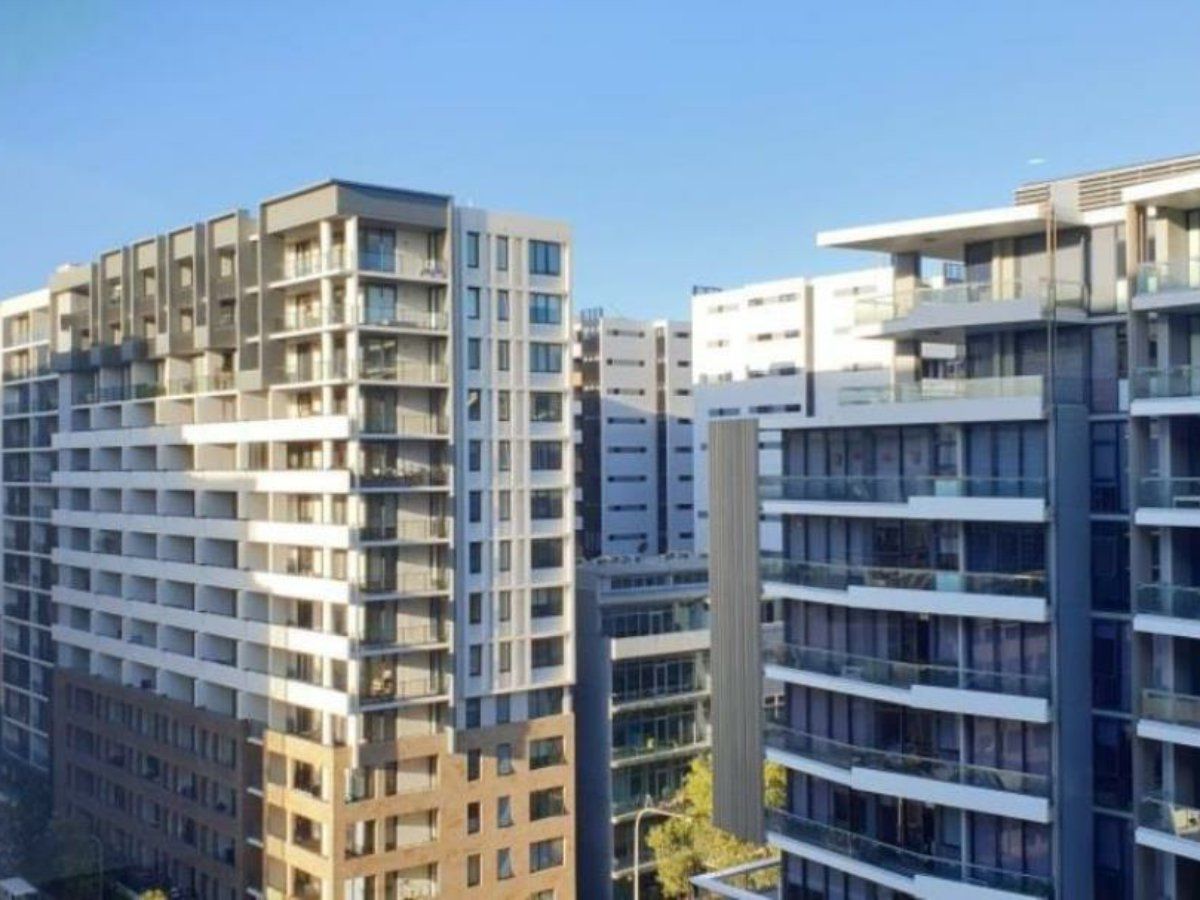 3 bedrooms Apartment / Unit / Flat in L10/61 Church Avenue MASCOT NSW, 2020